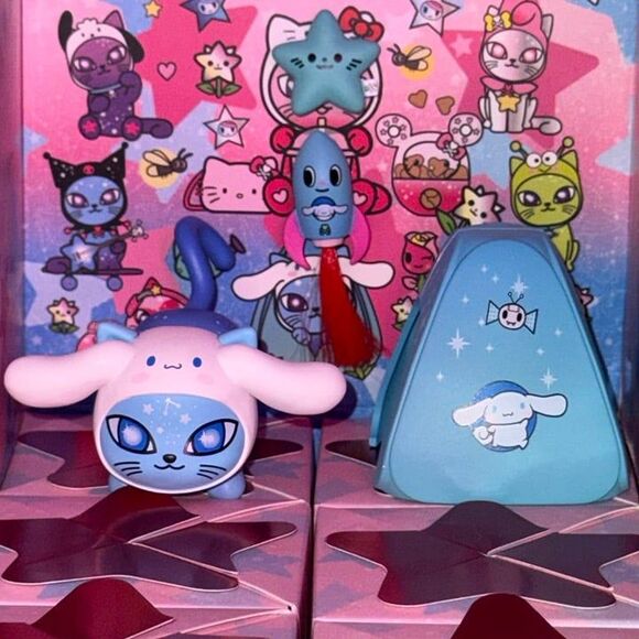 tokidoki Cinnamoroll x Sky Kitty: Galactic Cats x Hello Kitty & Friends Series - Picture 1 of 7